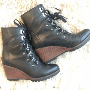 Sorel After Hours Lace Boot - waterproof leather